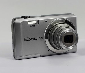 卡西歐數碼相機經典機型圖鑒 回顧那些年引領風潮的普通數碼相機